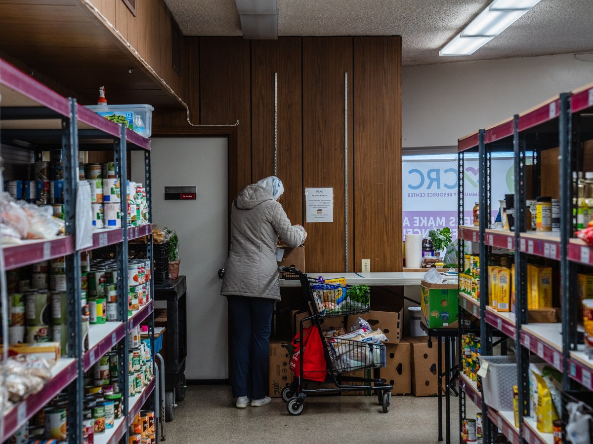 A client at the Community Resource Center on April 15, 2025, in Encinitas. / Ariana Drehsler for Voice of San Diego