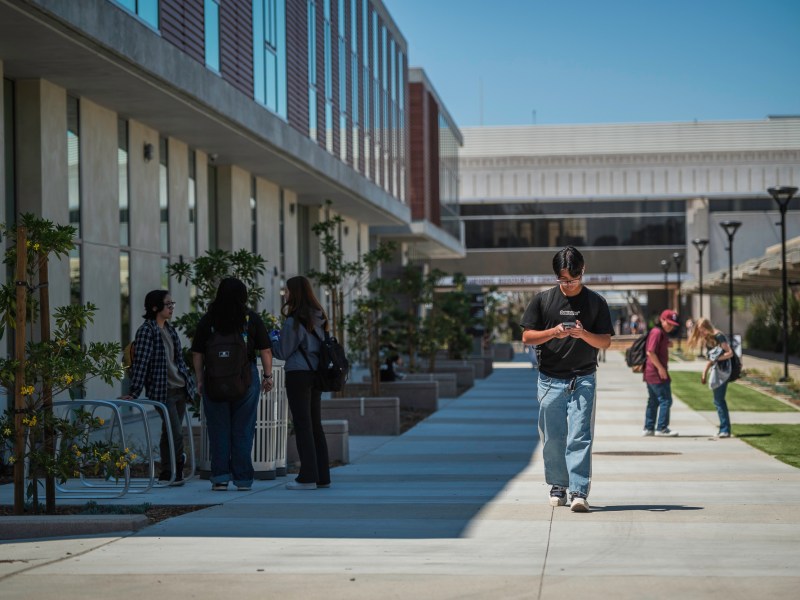 Community college students at Southwestern College in Chula Vista on April 9, 2025. / Photo by Vito di Stefano for Voice of San Diego